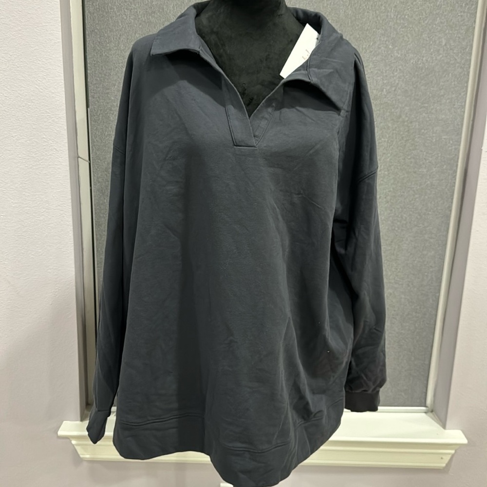 Pullover sweater